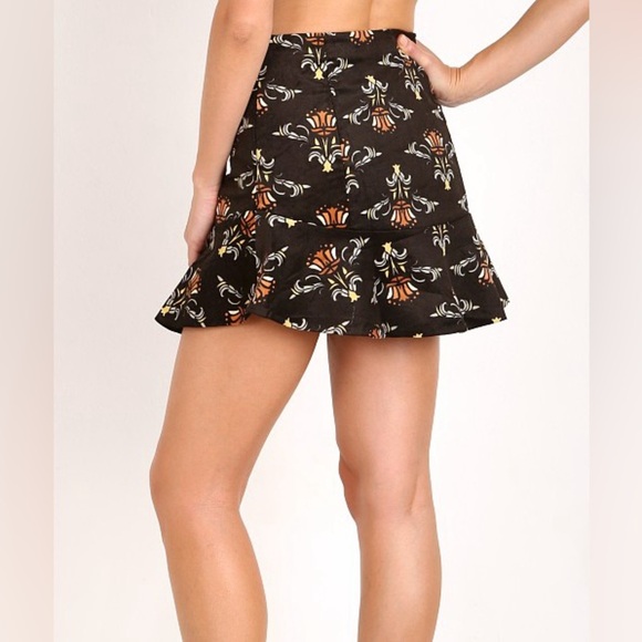 Free People Roll With Us Mini Crushed Black Corduroy Velvet Skirt Boho Size 2 - Picture 6 of 7